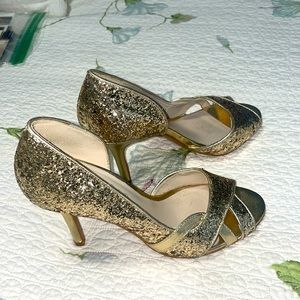 Aldo Size 6. Gold Sequence 3 inch Heel.Genuine Leather. Used 1x. Very Pretty!